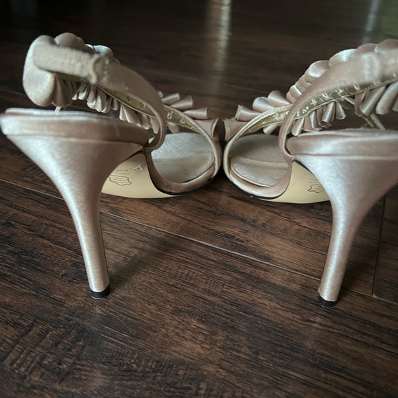 Tan Ruffle Heels - Picture 4 of 5